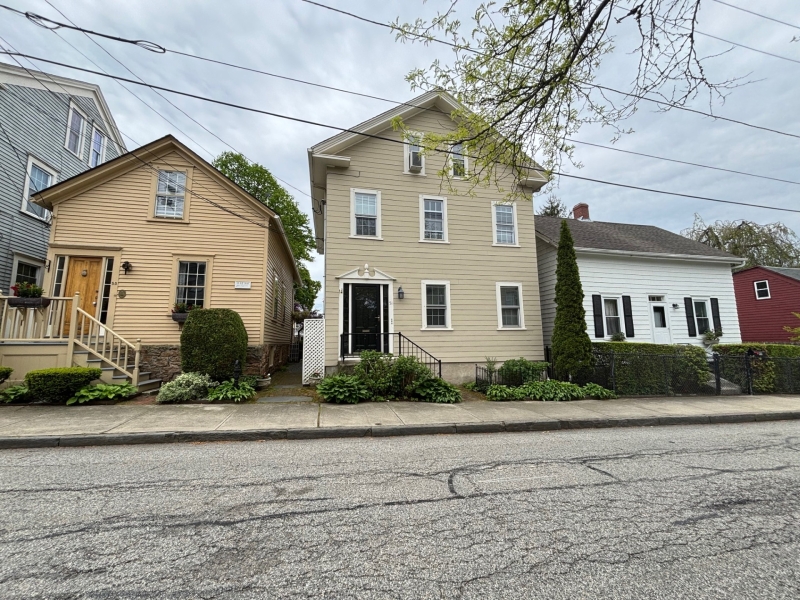 1 BR / Newport