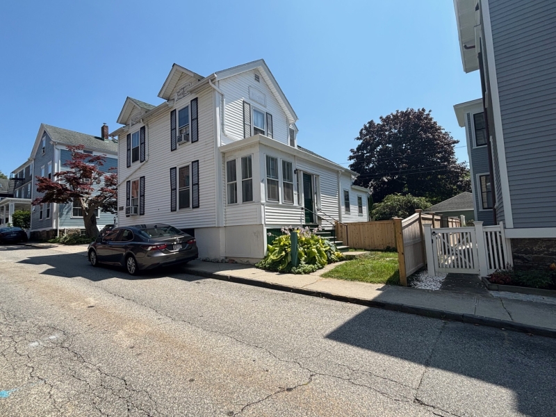 1 BR / Newport